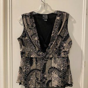Sleeveless blouse with pattern